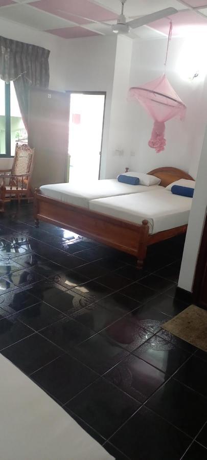 Ocean View Tourist Guest House At Negombo Beach Near The Airport Zewnętrze zdjęcie