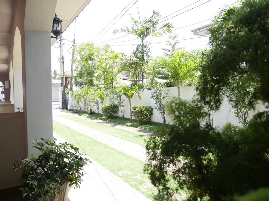 Ocean View Tourist Guest House At Negombo Beach Near The Airport Zewnętrze zdjęcie