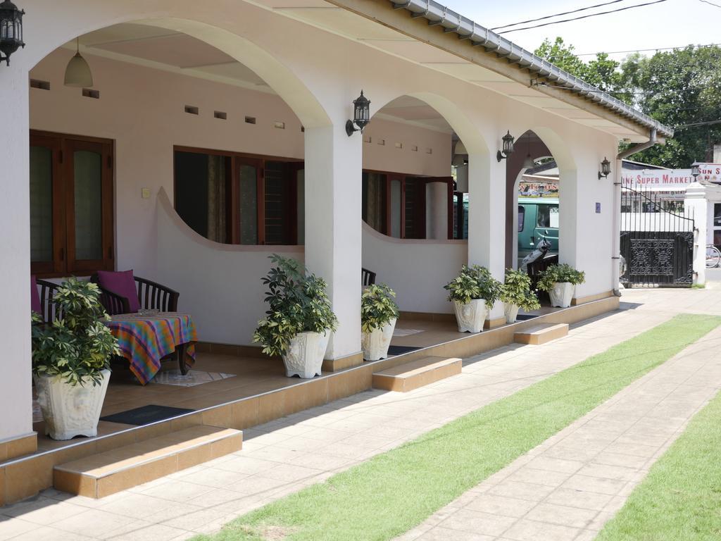 Ocean View Tourist Guest House At Negombo Beach Near The Airport Zewnętrze zdjęcie